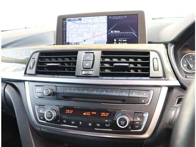 BMW ACTIVE HYBRID 3 2012 Image 31