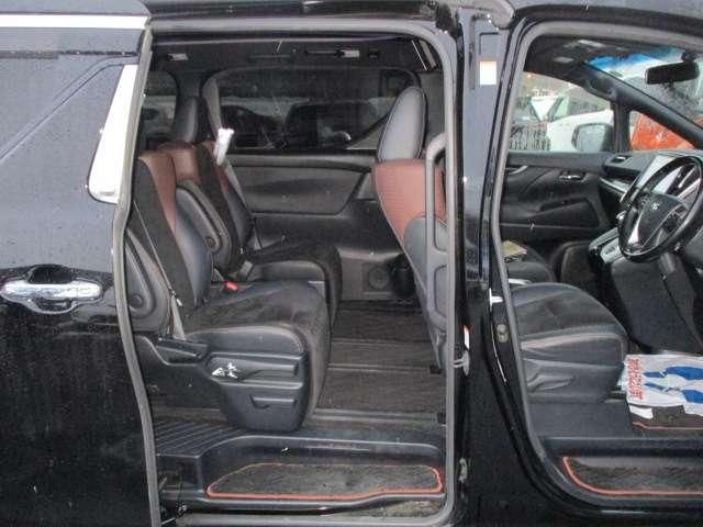 TOYOTA ALPHARD 4WD 2017 Image 31