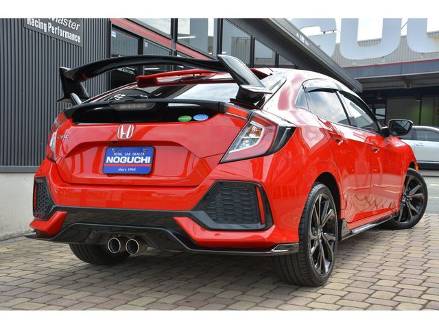 HONDA CIVIC HATCHBACK 2018 Image 31