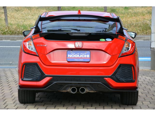 HONDA CIVIC HATCHBACK 2018 Image 31