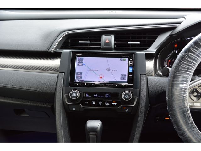 HONDA CIVIC HATCHBACK 2018 Image 31