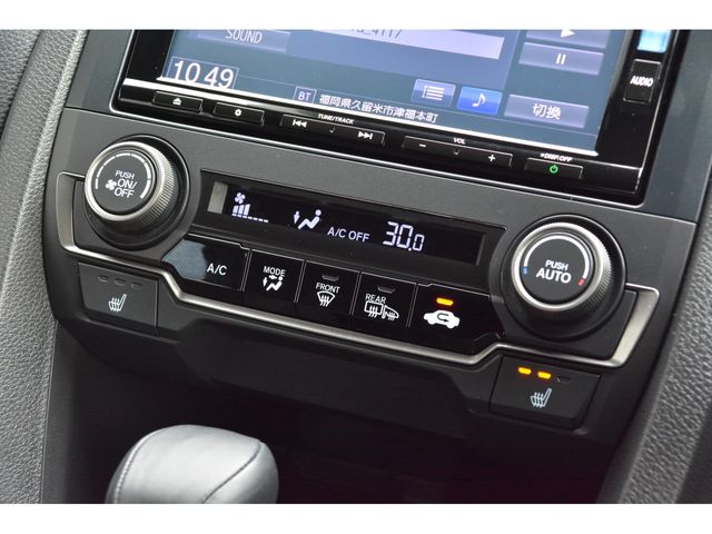 HONDA CIVIC HATCHBACK 2018 Image 31