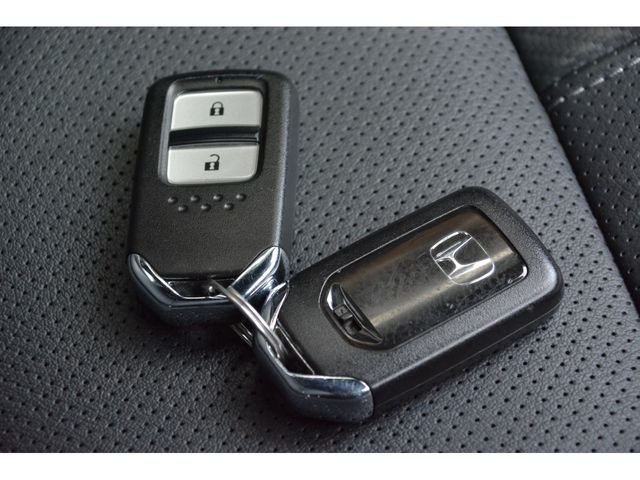 HONDA CIVIC HATCHBACK 2018 Image 31