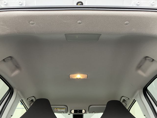 TOYOTA YARIS CROSS HYBRID 2023 Image 31