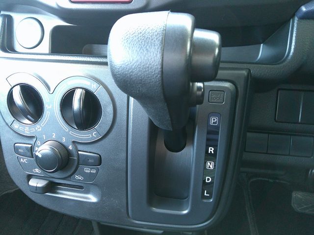 MAZDA CAROL  4WD 2023 Image 31