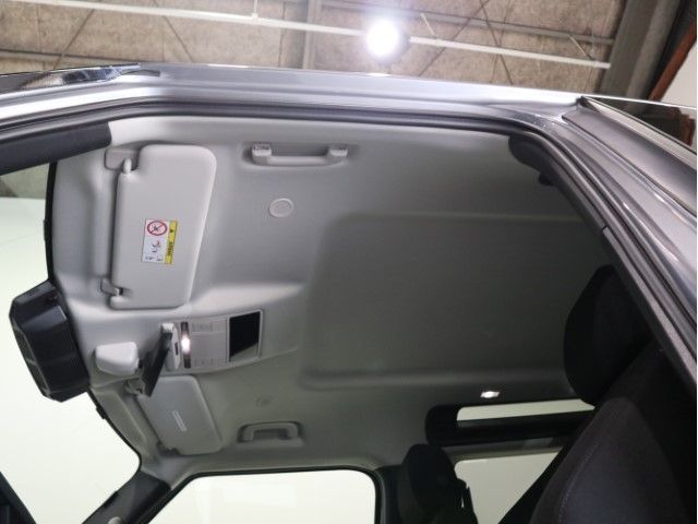 ROVER DEFENDER 2023 Image 31