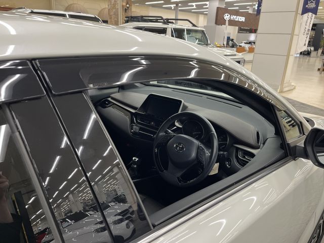 TOYOTA C-HR 2020 Image 31