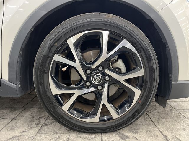 TOYOTA C-HR 2020 Image 31