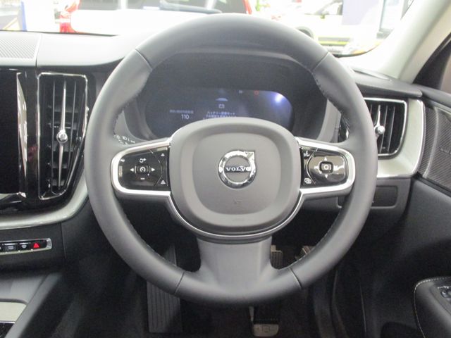 VOLVO XC60 2025 Image 31