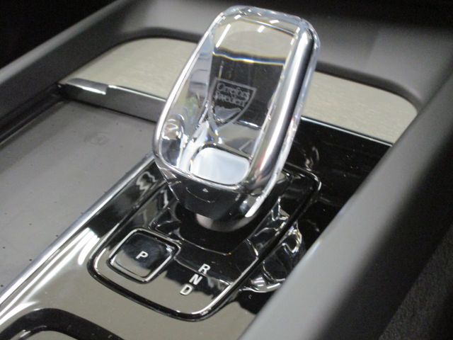 VOLVO XC60 2025 Image 31