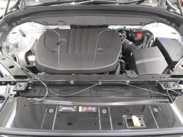 VOLVO XC60 2025 Image 31