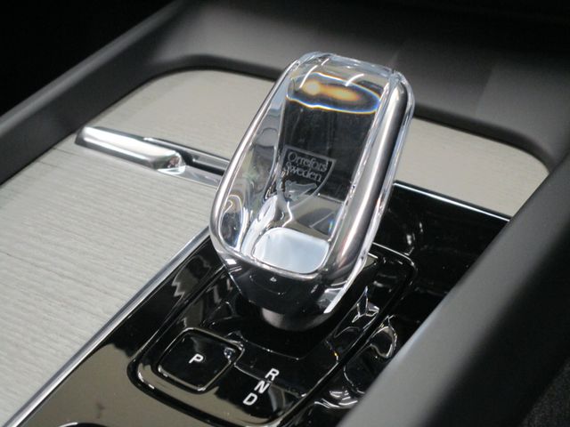 VOLVO XC60 2025 Image 31