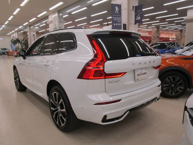 VOLVO XC60 2025 Image 31