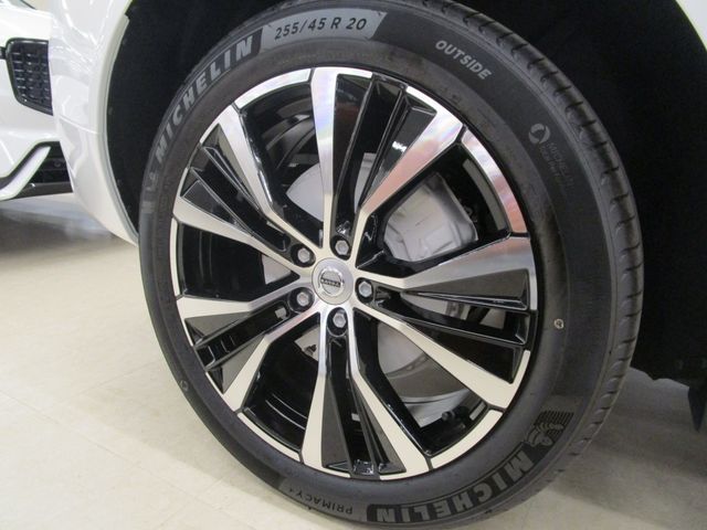 VOLVO XC60 2025 Image 31