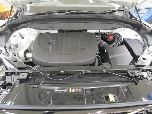 VOLVO XC60 2025 Image 31