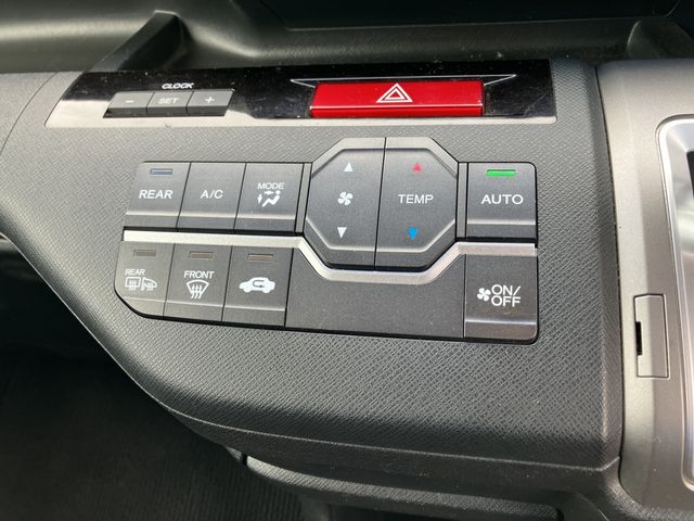 HONDA STEPWAGON SPADA 2010 Image 31