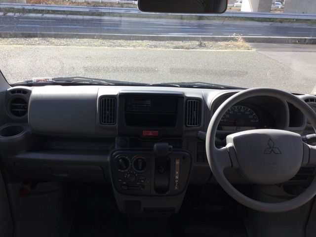 MITSUBISHI MINICAB VAN 4WD 2025 Image 31