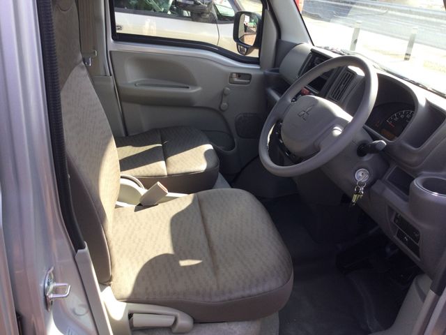 MITSUBISHI MINICAB VAN 4WD 2025 Image 31