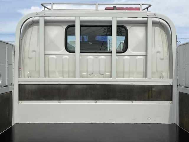 TOYOTA DYNA 2018 Image 31