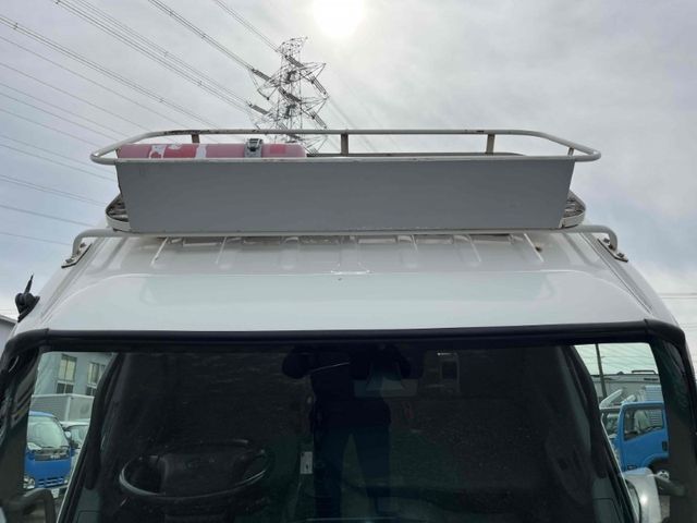 TOYOTA DYNA 2018 Image 31