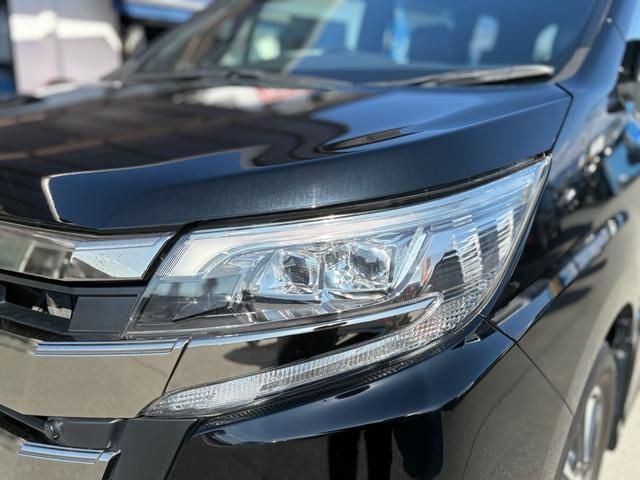 TOYOTA NOAH 2019 Image 31