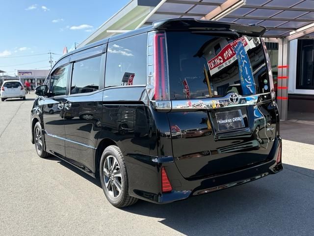 TOYOTA NOAH 2019 Image 31