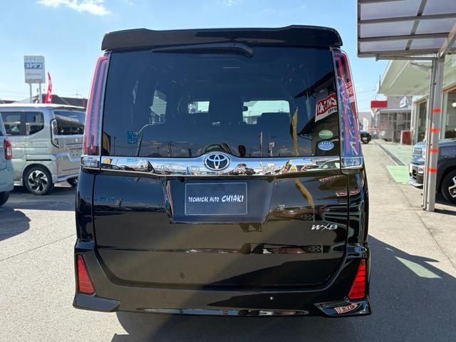 TOYOTA NOAH 2019 Image 31