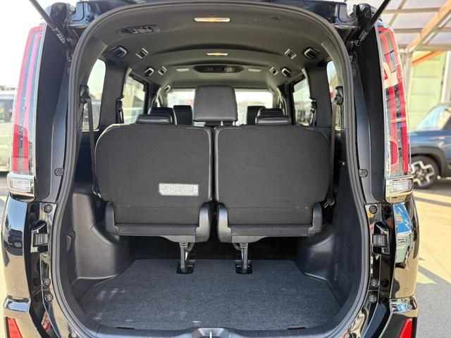 TOYOTA NOAH 2019 Image 31