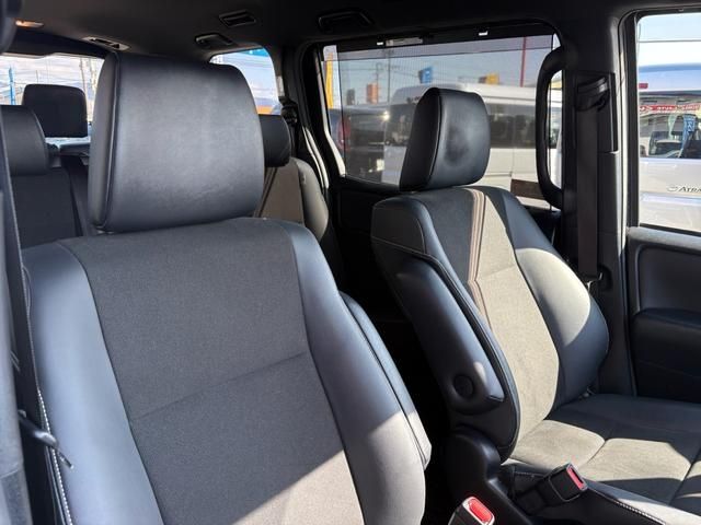 TOYOTA NOAH 2019 Image 31