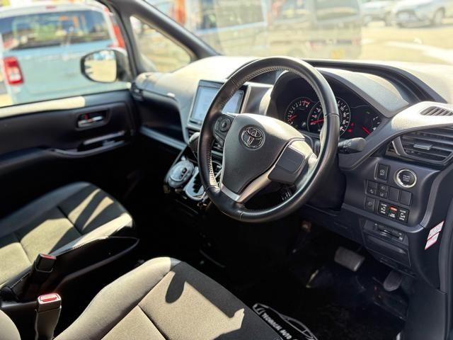 TOYOTA NOAH 2019 Image 31