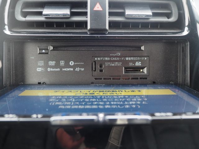 TOYOTA PRIUS 2018 Image 31