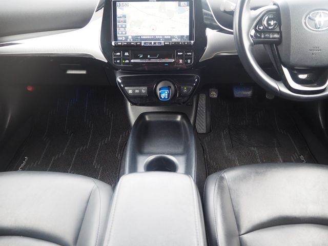 TOYOTA PRIUS 2018 Image 31