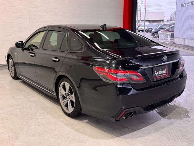 TOYOTA CROWN SEDAN HYBRID 2019 Image 31