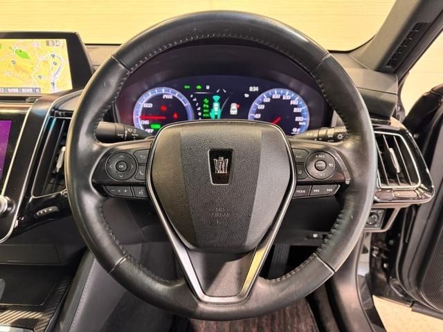 TOYOTA CROWN SEDAN HYBRID 2019 Image 31