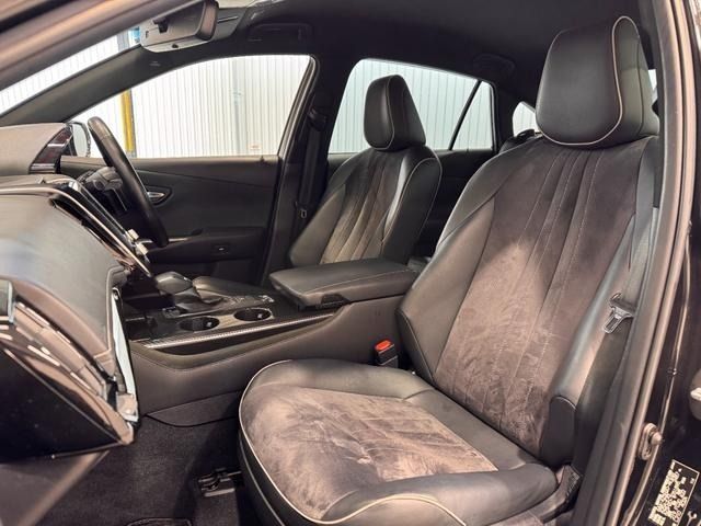 TOYOTA CROWN SEDAN HYBRID 2019 Image 31