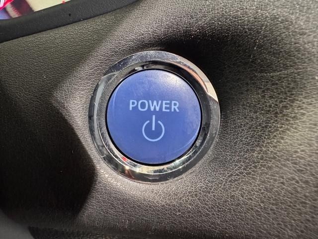 TOYOTA CROWN SEDAN HYBRID 2019 Image 31