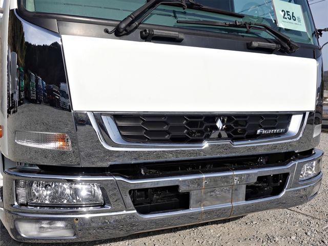 MITSUBISHI FUSOU FIGHTER 2015 Image 31