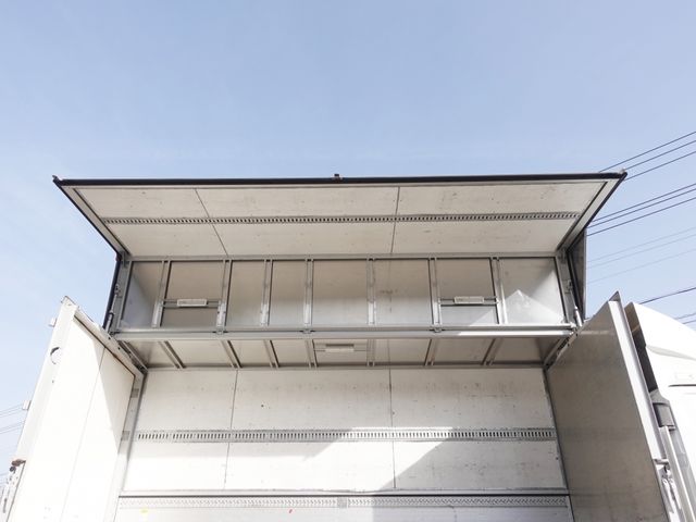 MITSUBISHI FUSOU FIGHTER 2015 Image 31