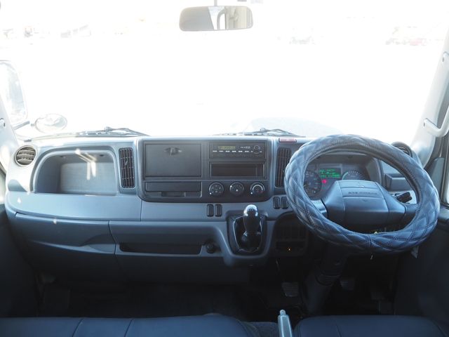 MITSUBISHI CANTER 2014 Image 31