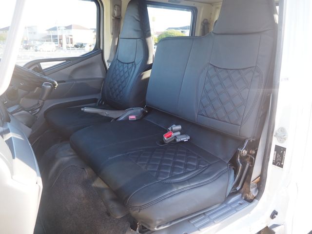 MITSUBISHI CANTER 2014 Image 31