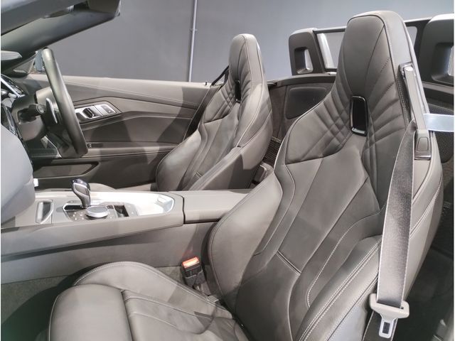 BMW Z4 2019 Image 31