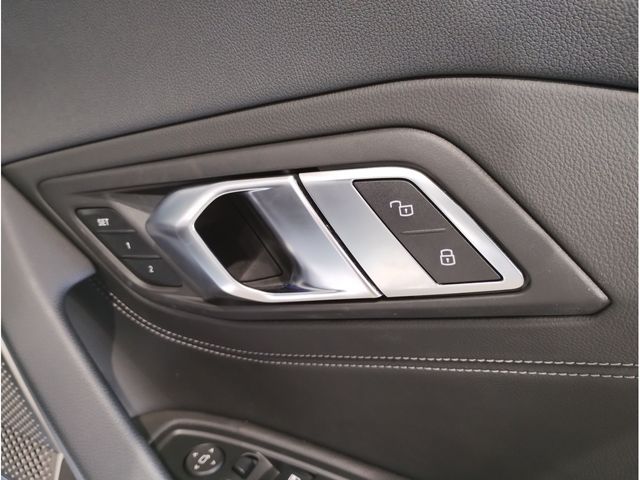 BMW Z4 2019 Image 31