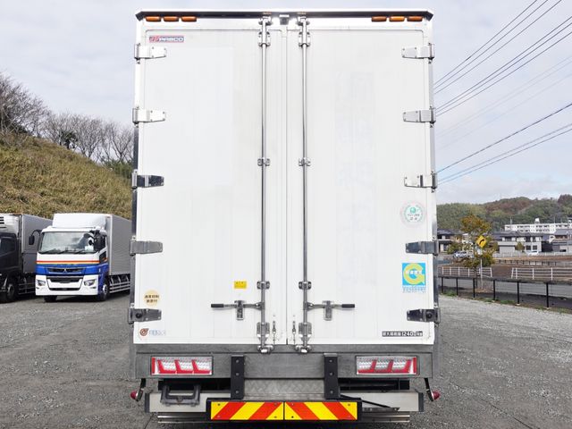 MITSUBISHI FUSOU SUPER GREAT 2018 Image 31