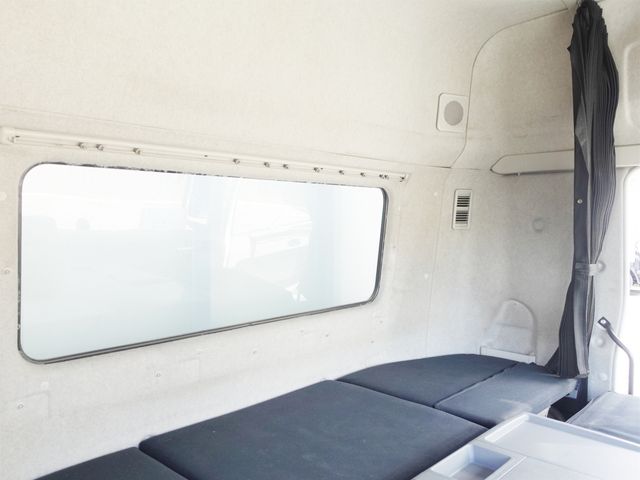 MITSUBISHI FUSOU SUPER GREAT 2018 Image 31