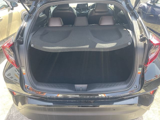 TOYOTA C-HR 2018 Image 31