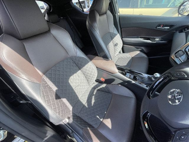 TOYOTA C-HR 2018 Image 31