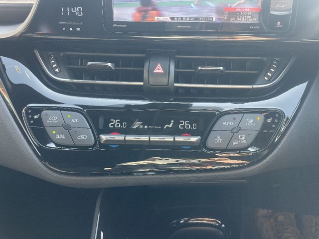 TOYOTA C-HR 2018 Image 31