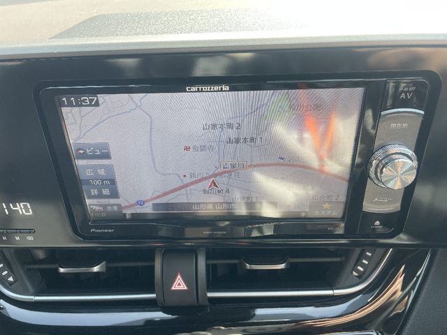 TOYOTA C-HR 2018 Image 31