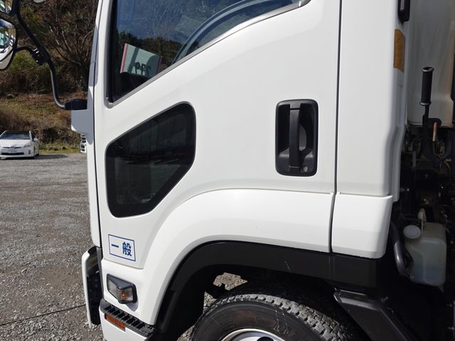 ISUZU FORWARD 2014 Image 31