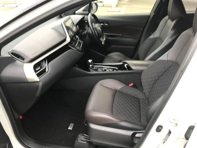 TOYOTA C-HR 2019 Image 31